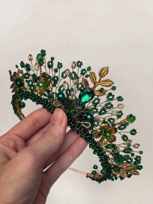 Зеленая эльфийская диадема в золоте